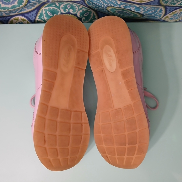 Vintage L.A. Gear Pink Sneakers Classic Low-Top Design - Picture 11 of 11